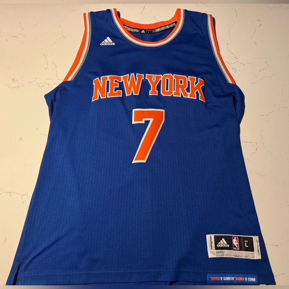 New York Knicks Carmelo Anthony Jersey - Picture 2 of 5